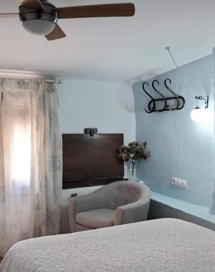 Hostal Los Aromas Villena Kültér fotó