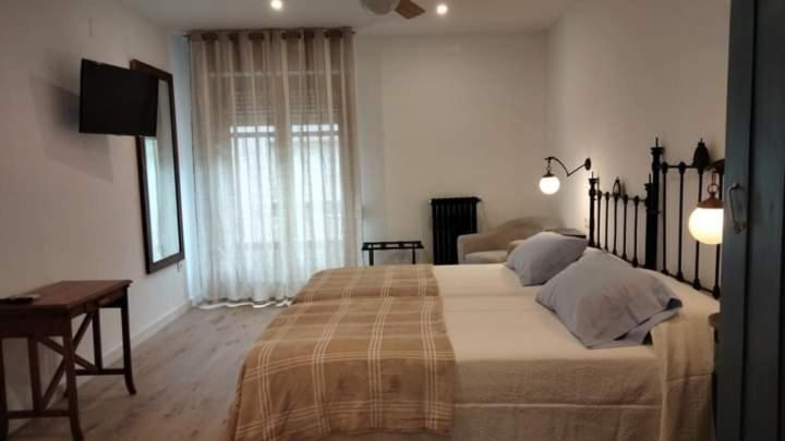 Hostal Los Aromas Villena Kültér fotó